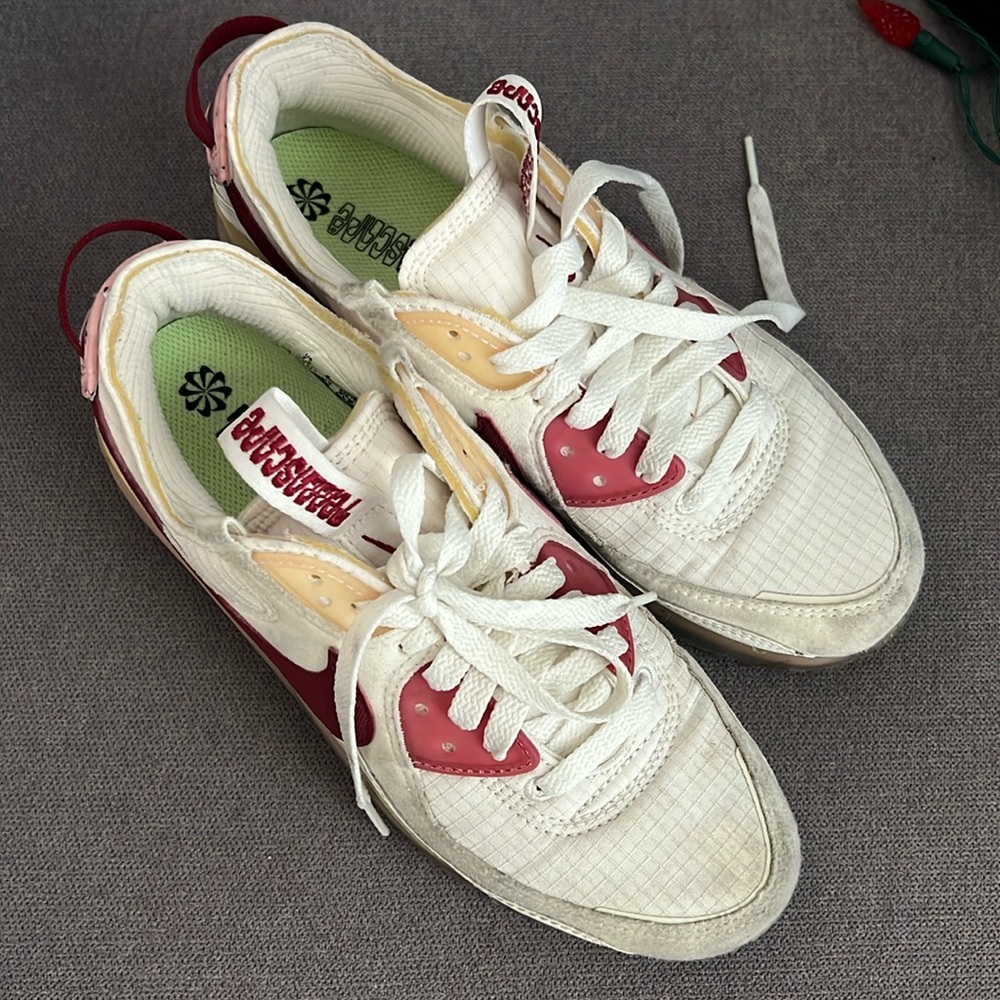 Wmns Air Max Terrascape 90 'Pomegranate'